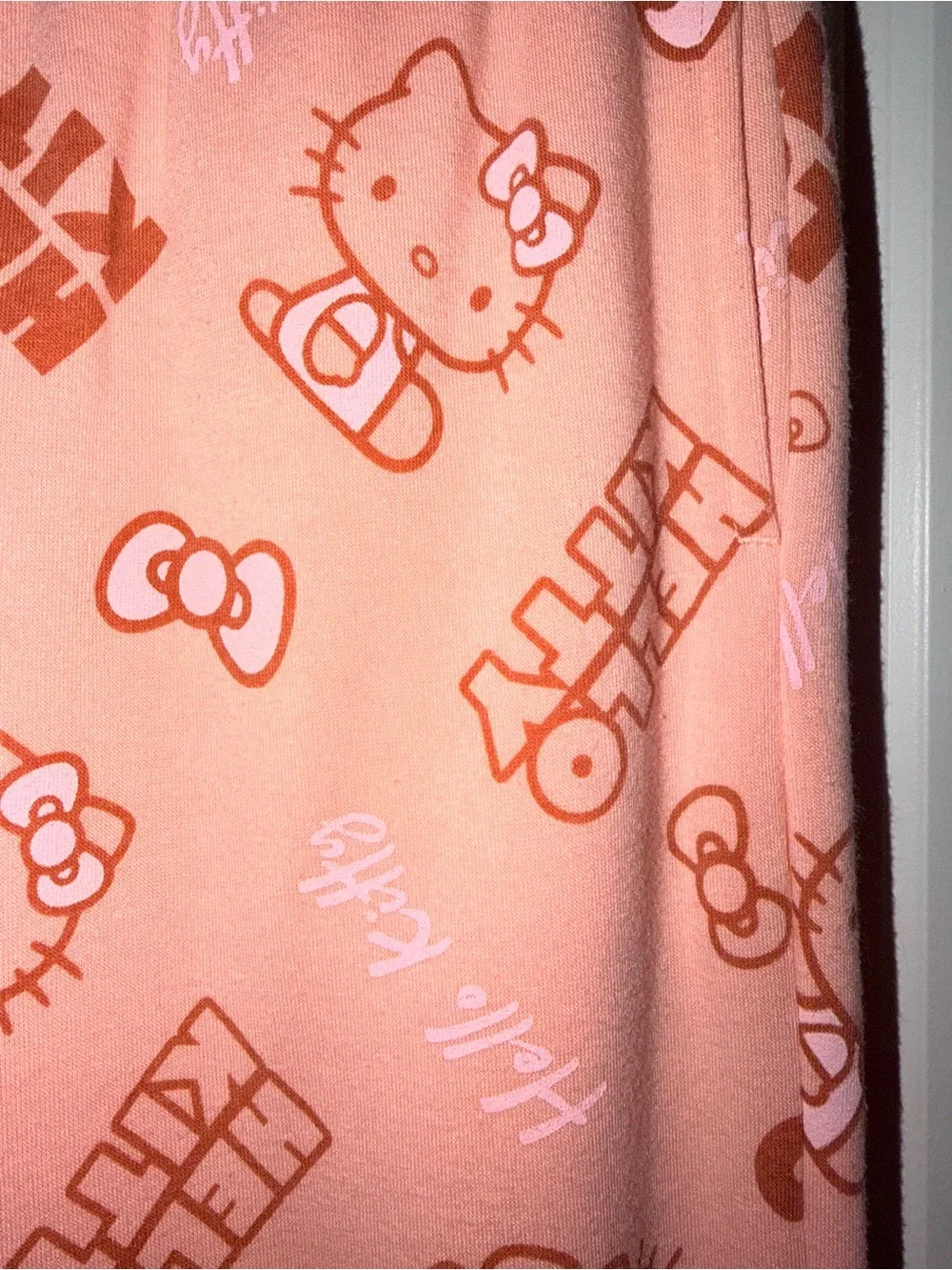 Hello Kitty soft pink